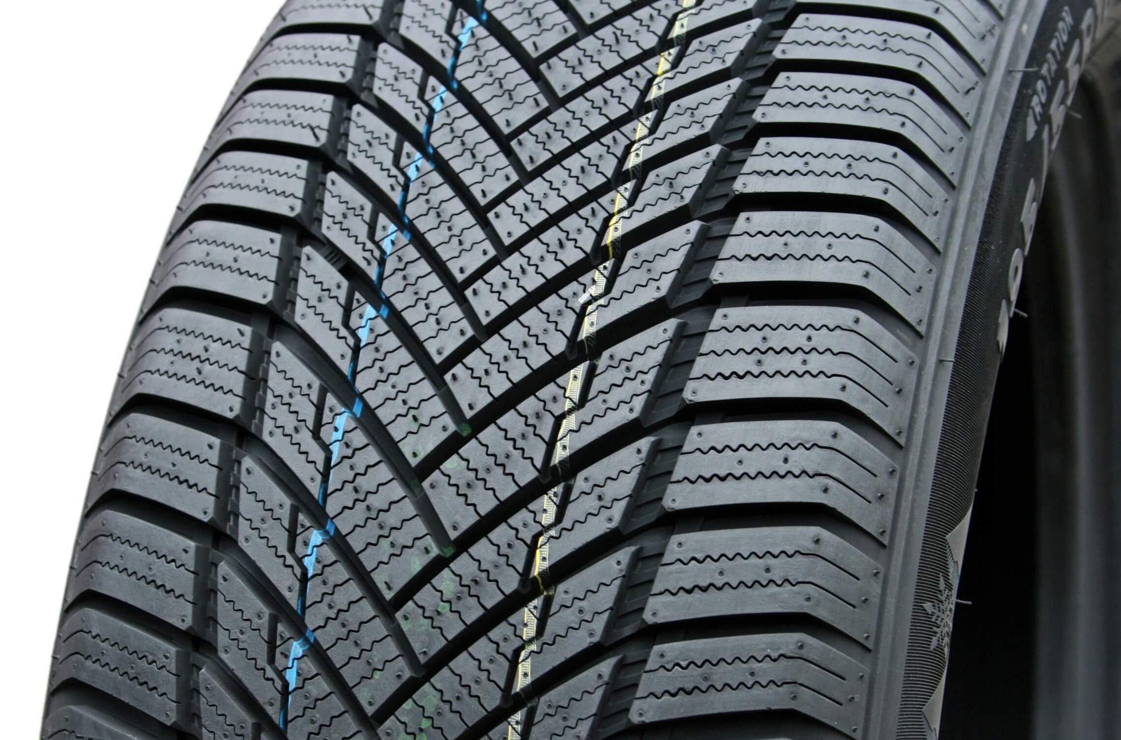 TOURADOR WINTER PRO TS1 205/60R16 96H от магазина Империя шин