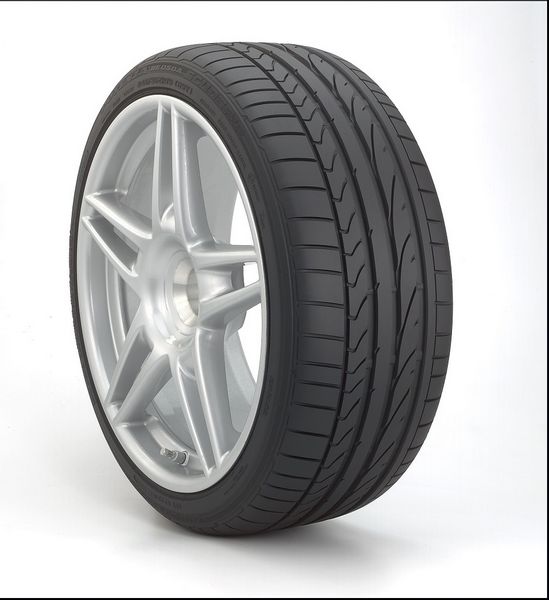 Автомобильная шина  Bridgestone Potenza RE050A 285/35ZR19 99Y