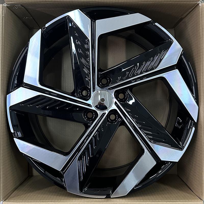 Powcan Y1224 18x7.5" 5x114.3мм DIA 67.1мм ET 51мм BKF от магазина Империя шин