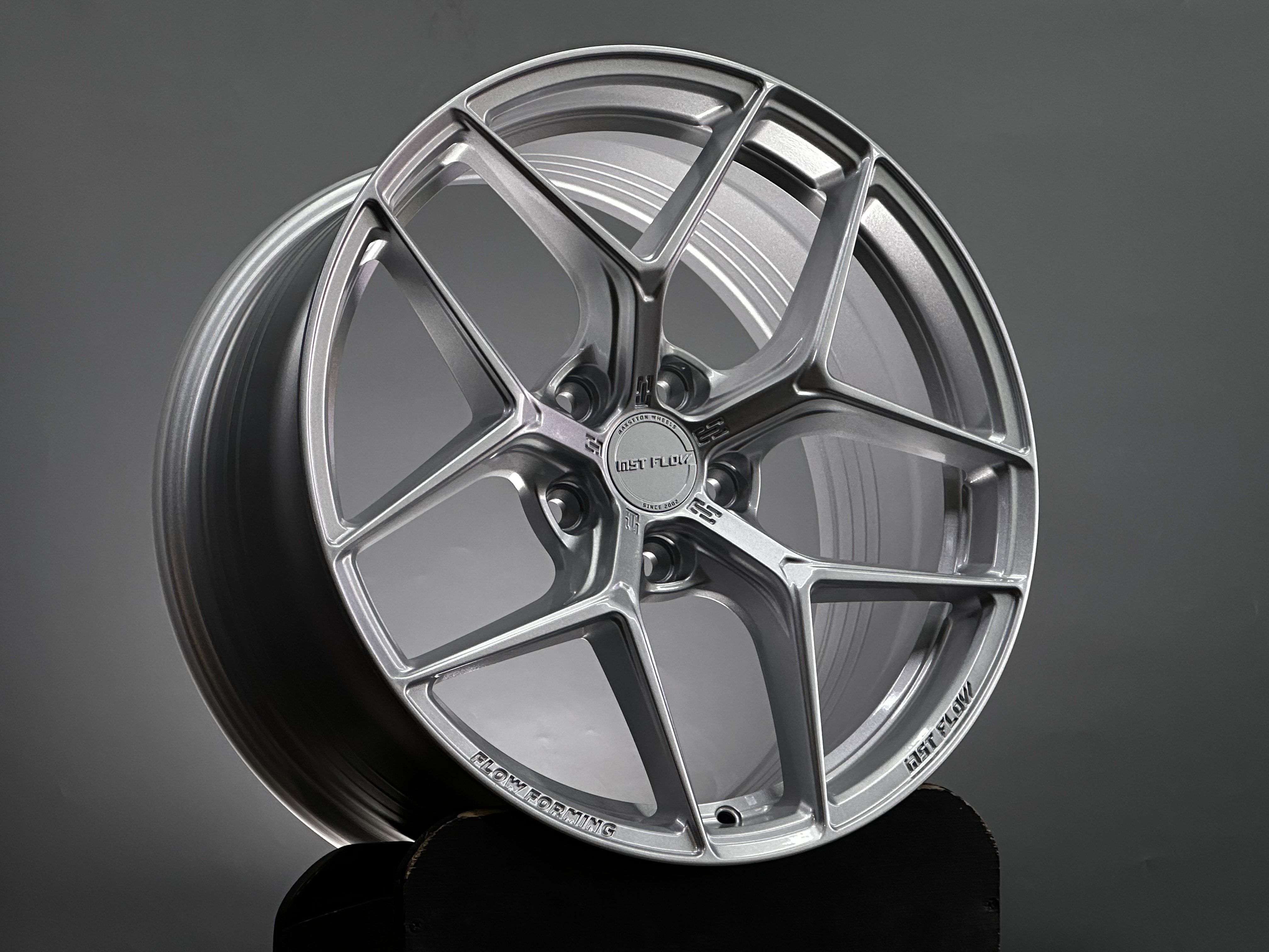 Makstton MST-FF-FK07 17x7.5" 5x112мм DIA 66.56мм ET 35мм Silver от магазина Империя шин