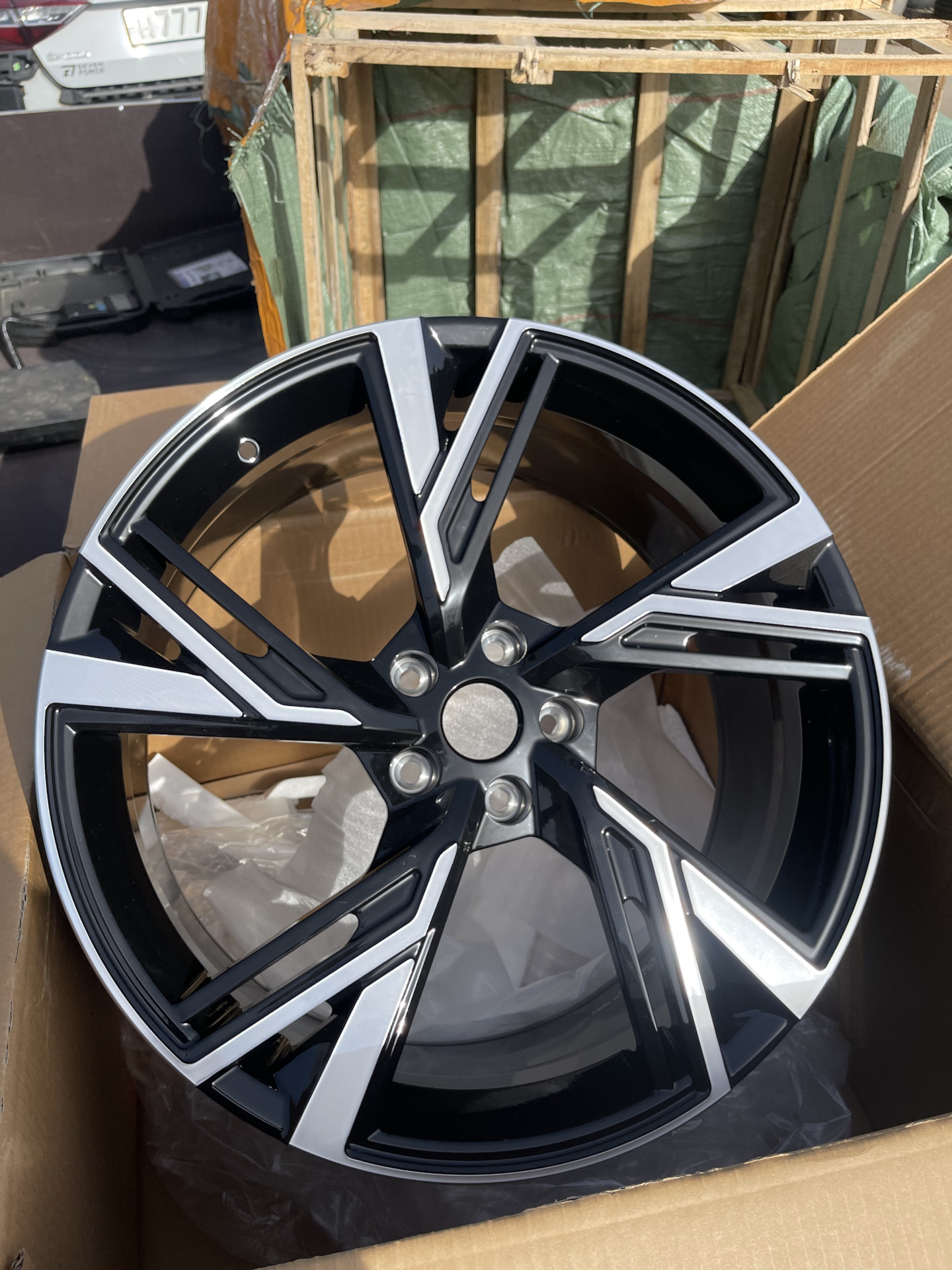 19" 5*112 8.5 ET35 66.6  ANZ-5041 MB от магазина Империя шин