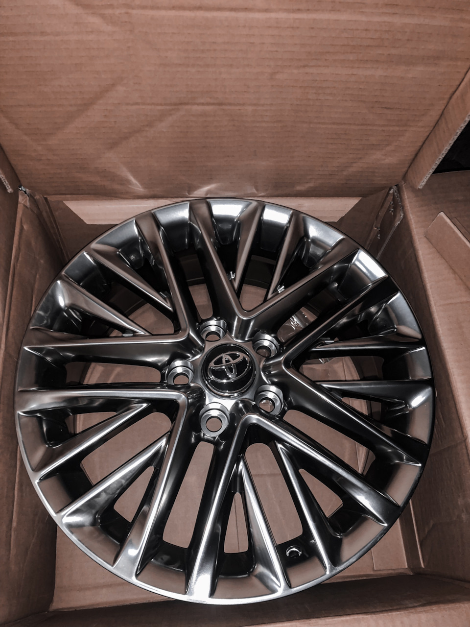 18" 5*114,3 7,5 ET45 60,1 ZB-1805 HB от магазина Империя шин