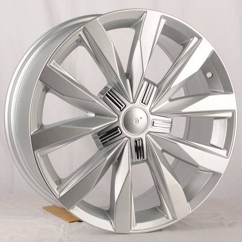 Powcan BK5330 18x8.0" 5x120мм DIA 65.1мм ET 50мм Silver от магазина Империя шин