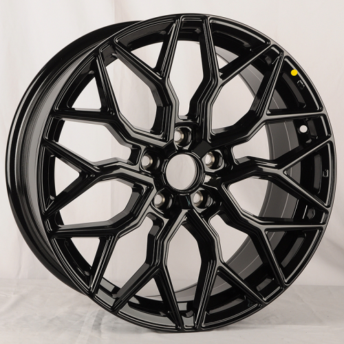 Koko Kuture SL507 21x9.0" 5x108мм DIA 65.1мм ET 40мм Gloss Black