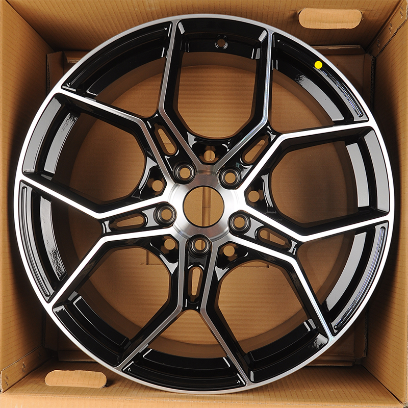 Koko Kuture SL559 17x7.5" 5x112мм DIA 66.45мм ET 38мм Gloss black face от магазина Империя шин