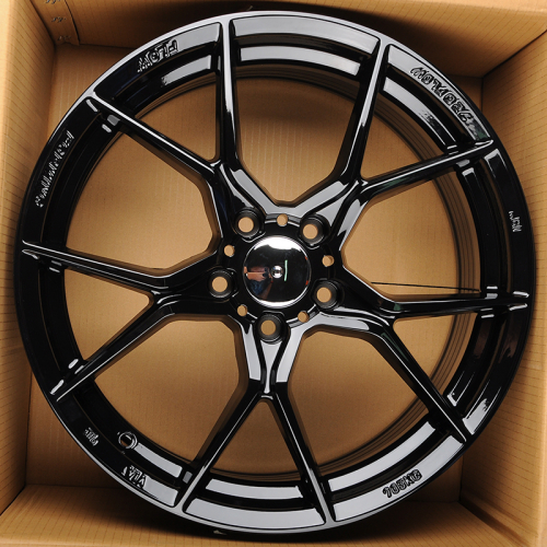 Makstton FF101 18x8.0" 5x114.3мм DIA 73.1мм ET 40мм Piano Black от магазина Империя шин