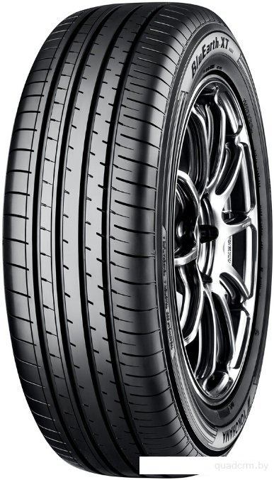 Yokohama BluEarth-XT AE61 215/50R18 92V