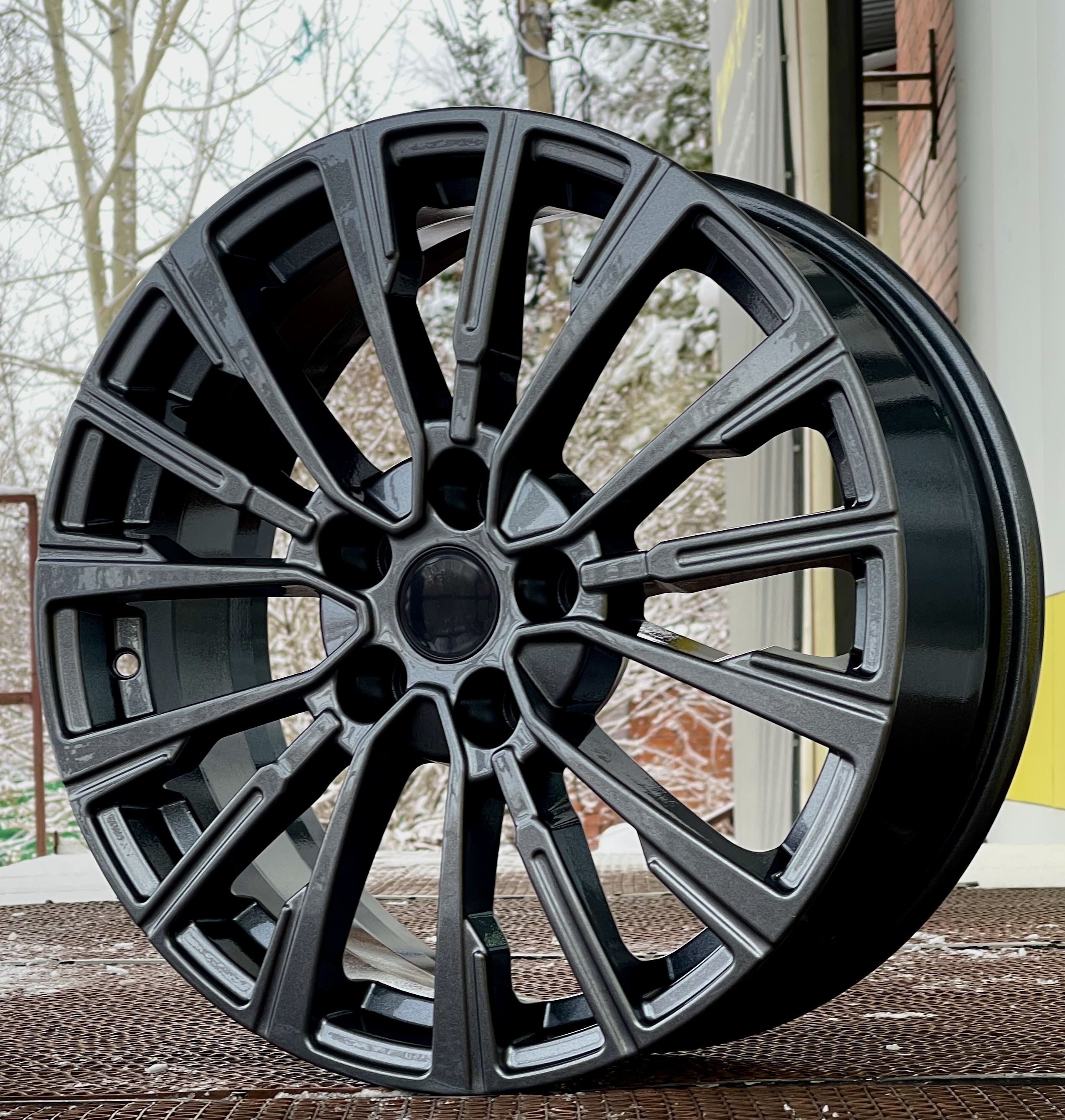 Carwel Базан-bl 1720 (Mitsubishi ASX) 17x7" 5x114,3мм DIA 67.1мм ET 37мм BL / Чёрный от магазина Империя шин