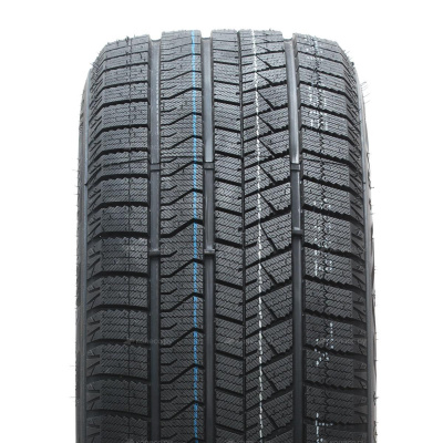 DoubleStar DW16 215/50R18 92T