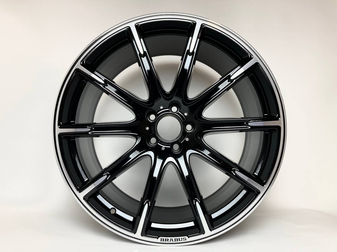 18" 5*112 8.0 ET40 66.45 ANZ-0553 BMF от магазина Империя шин