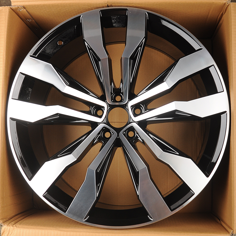 21" 5*112 9,0 ET31 66.5 REPLICA TS-5389 Black Polish F от магазина Империя шин