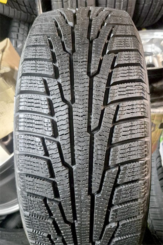 Ikon Nordman RS2 215/55R16 97R XL