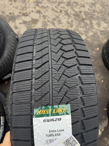 WestLake SW628 255/40R20 101H