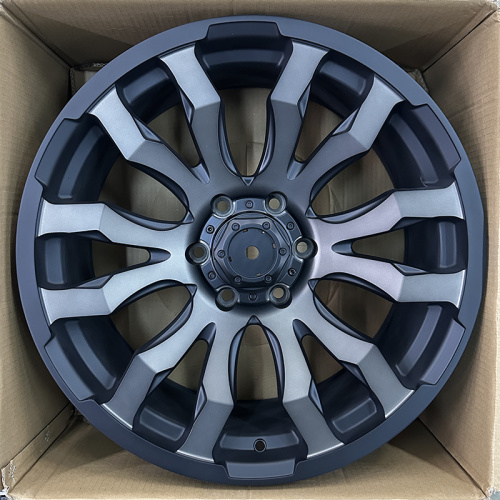 Koko Kuture 0215 18x8.5" 5x114.3мм DIA 67.1мм ET 25мм Matt Grey with Black Lip
