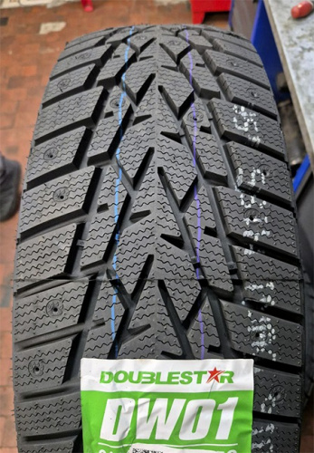 DoubleStar DW01 215/60R16 95T